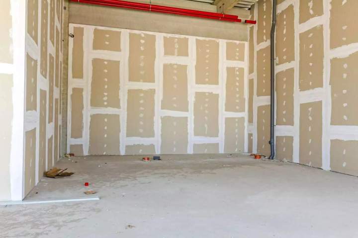 Expertise en pose de plaques de plâtre et cloisons
